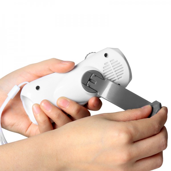 Dynamo Crank Hand Flashlight FM Radio high sensitive With USB Charging Dynamo Crank Hand Flashlight FM Radio high sensitive With USB Charging